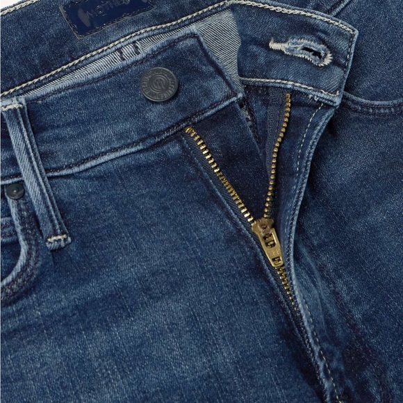 MOTHER the mid rise dazzler crop fray jeans rinse- squeeze it inseam 26” - Picture 3 of 15